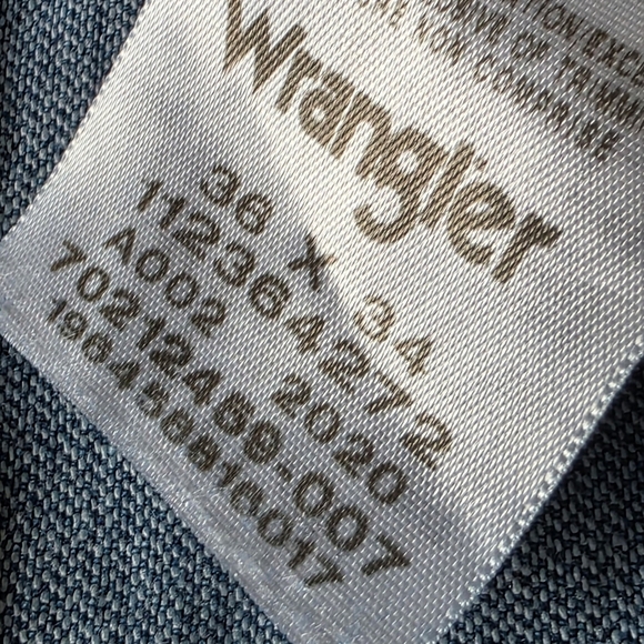 Wrangler Straight Fit Men's Jeans, Size 36x34 - Picture 6 of 7